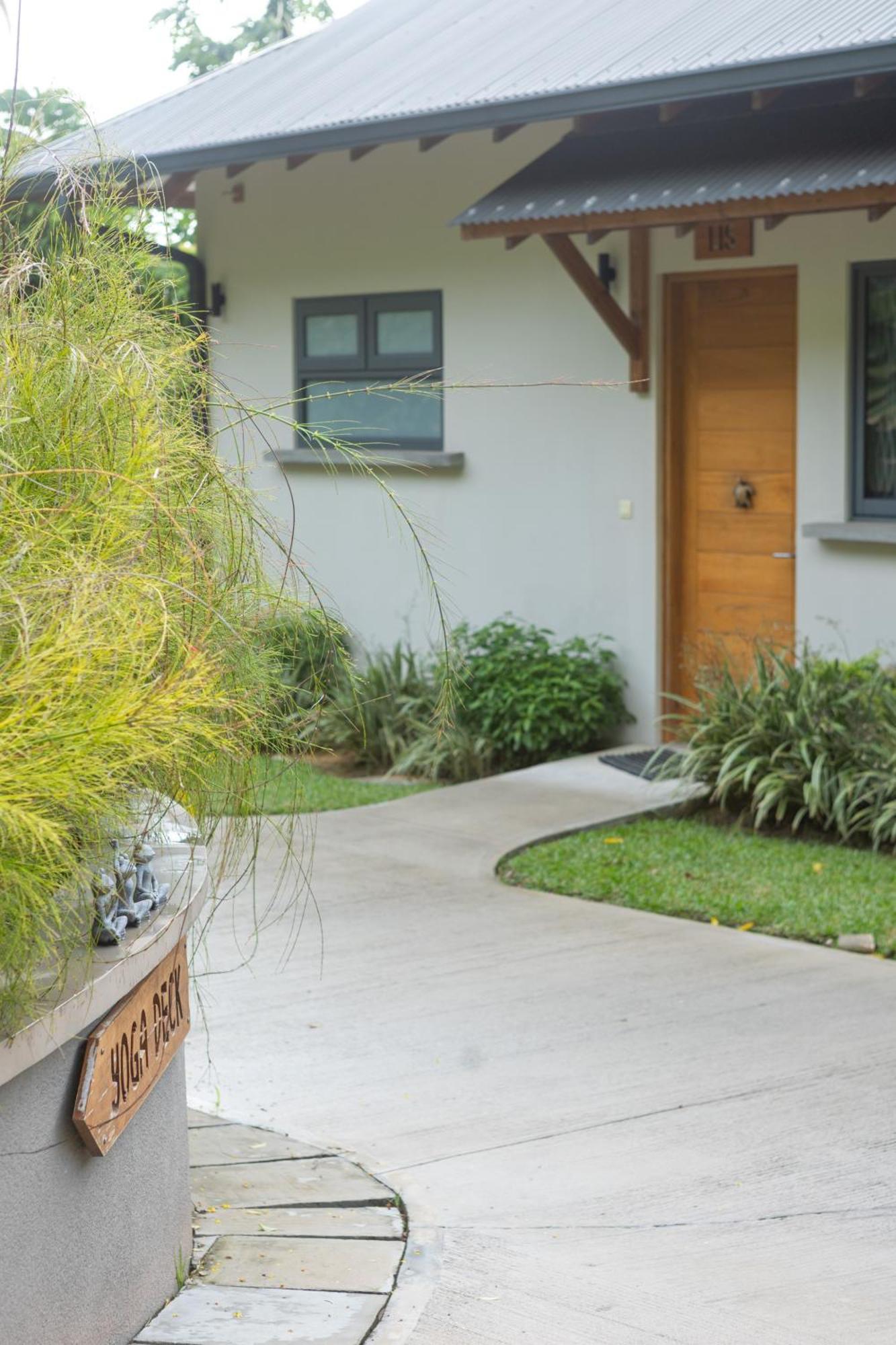 Paradise Chalets Yoga & Wellness Takamaka Exterior foto